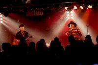 吉田山田「吉田山田ツアー2018 ＜Acoustic Set＞」初日公演の様子。