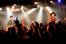 吉田山田「吉田山田ツアー2018 ＜Acoustic Set＞」初日公演の様子。