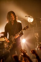 NAKA（G / The BONEZ）（Photo by Takashi "TAKA" Konuma）