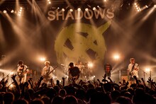 SHADOWS（Photo by Takashi "TAKA" Konuma）