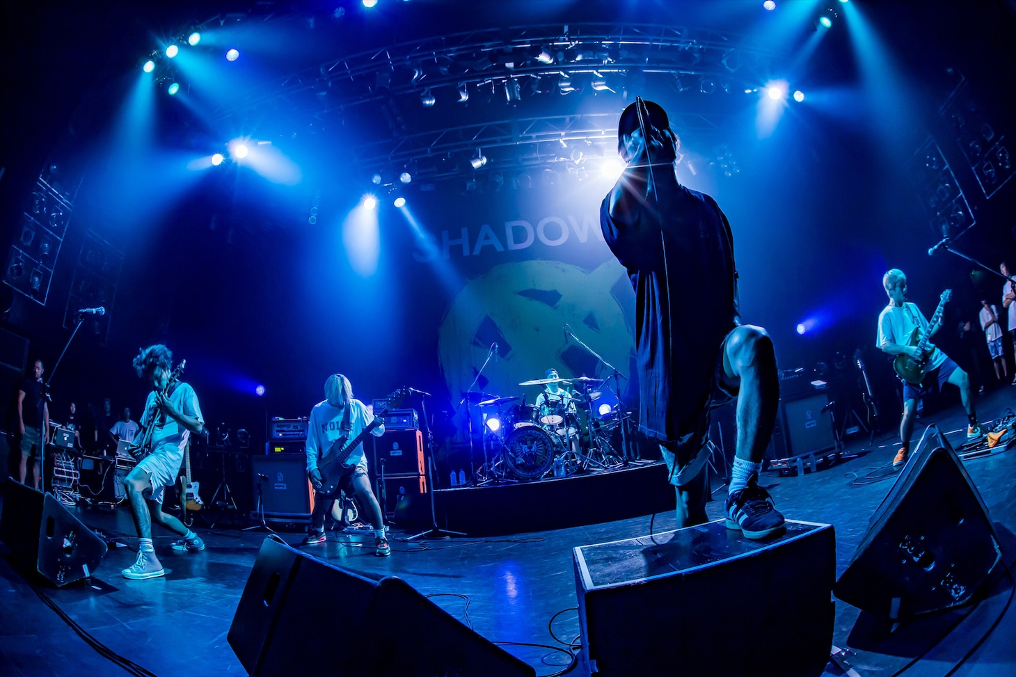 SHADOWS（Photo by Takashi "TAKA" Konuma）