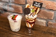 SHIBUYA PARLORで販売されるDo the berry berry DISCO（750円）とLA パフェスタ（1200円）。