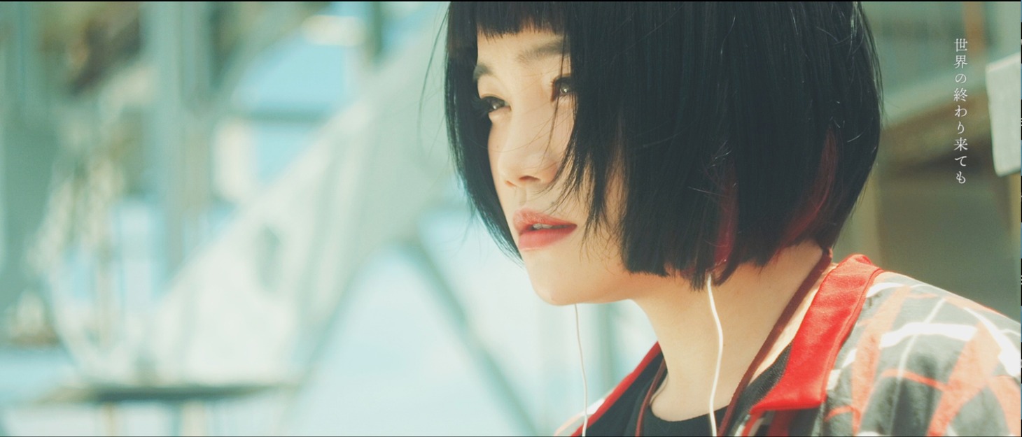 セントチヒロ・チッチ「夜王子と月の姫」ミュージックビデオのワンシーン。