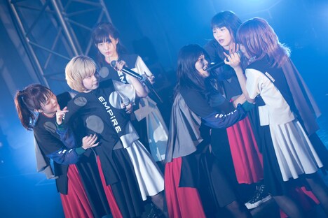 EMPiRE（Photo by Jumpei Yamada）