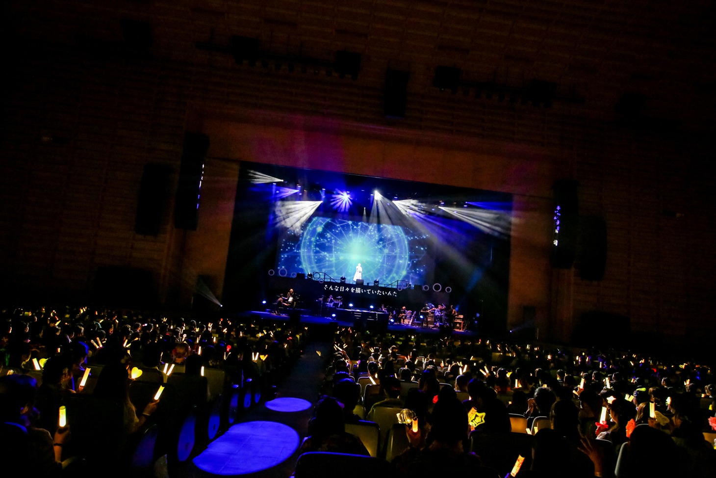 「Stars on Planet -星の王子さまにさよならを-」夜公演の様子。（Photo by Viola Kam［V'z Twinkle］）