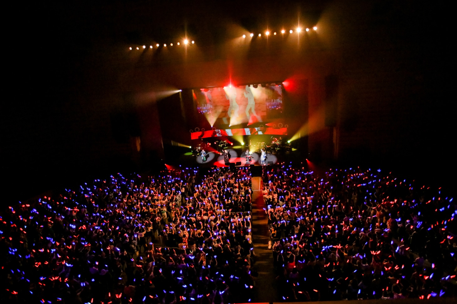 「Stars on Planet -星の王子さまにさよならを-」夜公演の様子。（Photo by Viola Kam［V'z Twinkle］）
