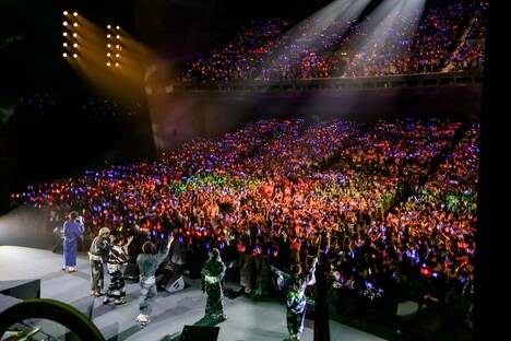 「Stars on Planet -星の王子さまにさよならを-」夜公演のアンコールの様子。（Photo by Viola Kam［V'z Twinkle］）