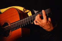 UK（G）（Photo by MAYUMI-kiss it bitter-）