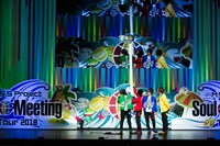 「Soul Meeting Tour 2018」東京・中野サンプラザホール公演の様子。（撮影：大塚秀美）