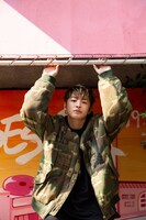 佐野玲於1st写真集「さのさん」通常版カバー画像