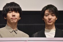 左から片岡健太（sumika）、高杉真宙。