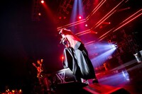 あらき（Photo by Takuro Hori［ELENORE］、Kazuya Imada［ELENORE］）