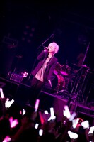 人気画像2位は「『至高の夜を届けに来ました』luz、センラ、まふまふら『XYZ』で熱演」より、まふまふ。（Photo by Takuro Hori［ELENORE］、Kazuya Imada［ELENORE］）