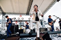 SCOOBIE DO（撮影：タイコウクニヨシ）