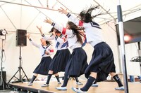 新しい学校のリーダーズ（撮影：二瓶彩）