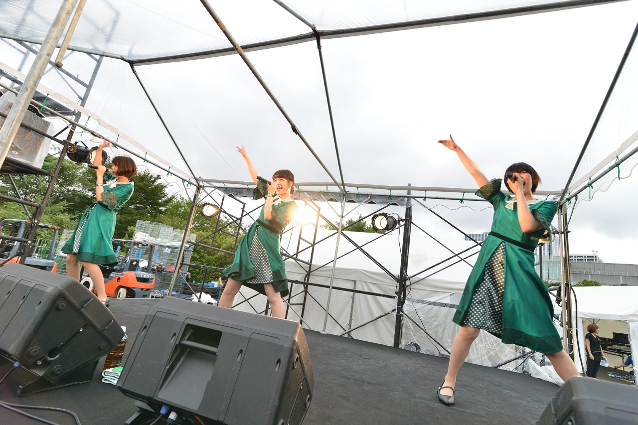 Negicco（撮影：清水ケンシロウ）