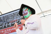 スーパー・ササダンゴ・マシン（撮影：二瓶彩）