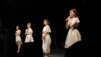 「新*定期ライブ　EPISODE-15 ～東京女子流から発表があります。～」の様子。（写真提供：エイベックス）