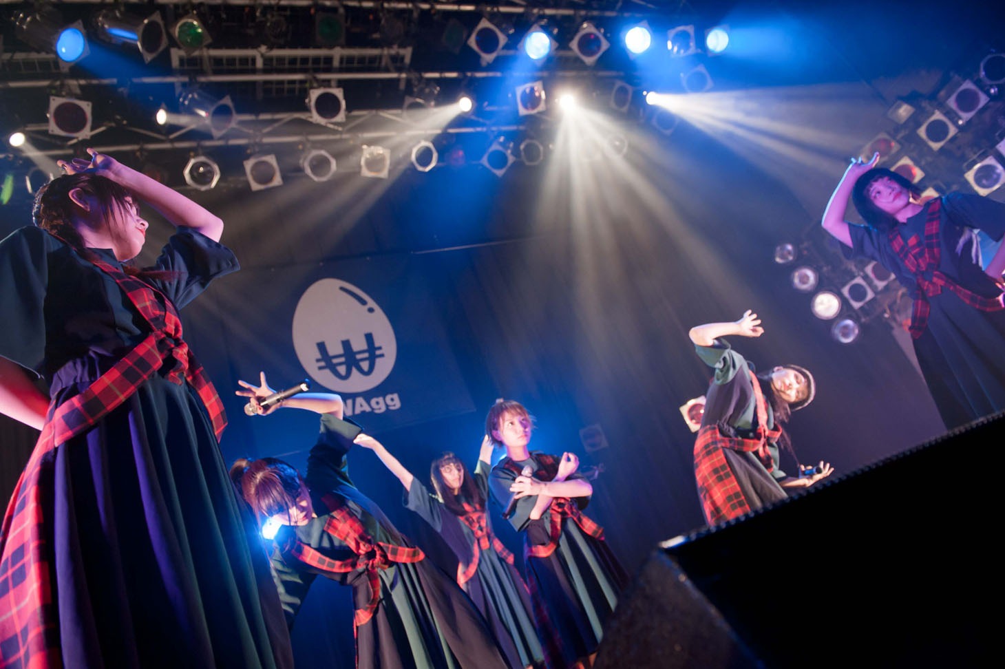 BiSH（Photo by JUMPEi YAMADA）