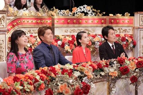 キッズたちの演奏に耳を傾ける見届け人たち。