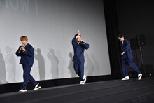 左から佐藤大樹、山下健二郎、佐藤寛太。