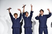 勝利を喜ぶDTC。