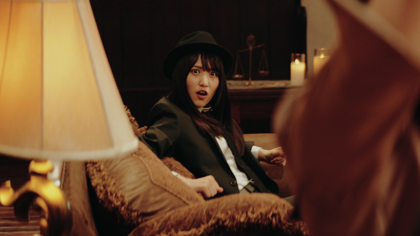 「ロッテ クランキー名探偵ねるの事件簿～怪盗クランキーからの挑戦状～中級問題篇」のワンシーン。