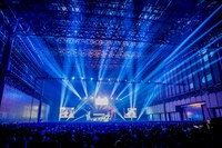 「ENSEMBLE TOUR ～ソワレ・ドゥ・ラ・ブリュ～」の様子。（Photo by Hajime Kamiiisaka）