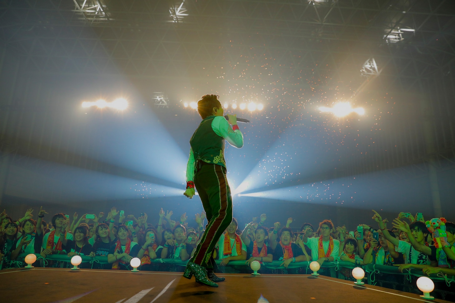 「ENSEMBLE TOUR ～ソワレ・ドゥ・ラ・ブリュ～」の様子。（Photo by Hajime Kamiiisaka）