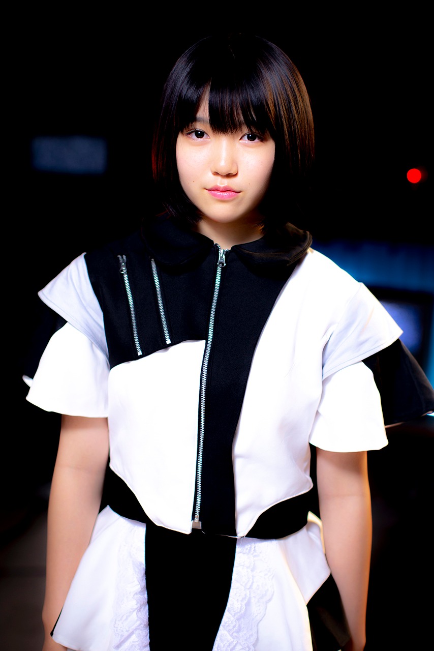 橋本彩花