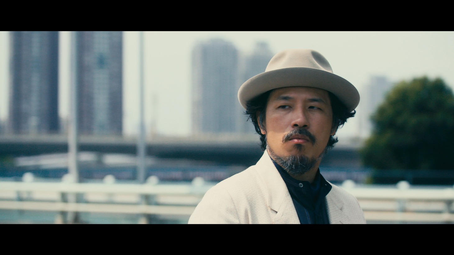 「Revival」MVのワンシーン。