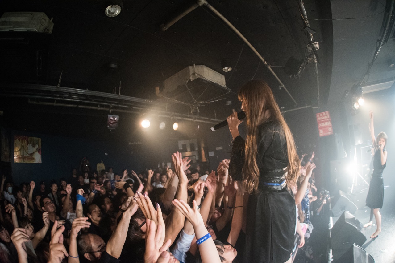 ゆくえしれずつれづれ「英艶奴 脱退LIVE」の様子。（撮影：関上貴也）