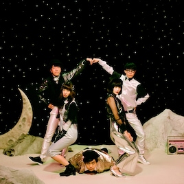 ドアノブロック、宇宙空間でラッキィ池田監修のダンス踊る「プラスチック隕石」MV