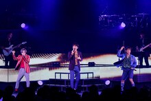 「w-inds. LIVE TOUR 2018 "100"」東京・東京国際フォーラム ホールA公演の様子。（撮影：福岡諒祠）
