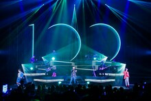 「w-inds. LIVE TOUR 2018 "100"」東京・東京国際フォーラム ホールA公演の様子。（撮影：福岡諒祠）