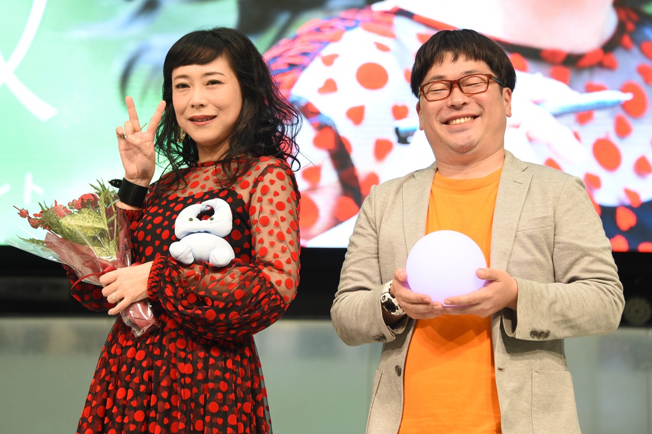 左から椿鬼奴、向清太朗（天津）。