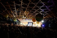 「三宅ロックフェスティバル vol.3」の様子。（撮影：緒車寿一）