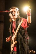 大澤敦史（Vo, G / 打首獄門同好会）（撮影：釘野孝弘）