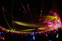 チームしゃちほこ「SYACHI SUMMER 2018 -crazZY!×SWEAT」の様子。（撮影：川嶋謙吾、渡邊玲奈［田中聖太郎写真事務所］）