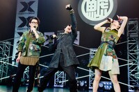 SHINGO、NAKATA、秋本帆華。（撮影：川嶋謙吾、渡邊玲奈［田中聖太郎写真事務所］）