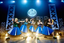 チームしゃちほこ「SYACHI SUMMER 2018 -crazZY!×SWEAT」の様子。（撮影：川嶋謙吾、渡邊玲奈［田中聖太郎写真事務所］）