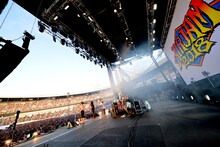 HEY-SMITH（撮影：半田安政[Showcase]）