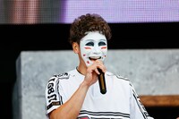 樽美酒研二（Doramu / ゴールデンボンバー）（撮影：上山陽介）