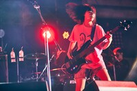 しばたありぼぼ（Vo, B / ヤバイTシャツ屋さん）（撮影：中野修也）（撮影：中野修也）