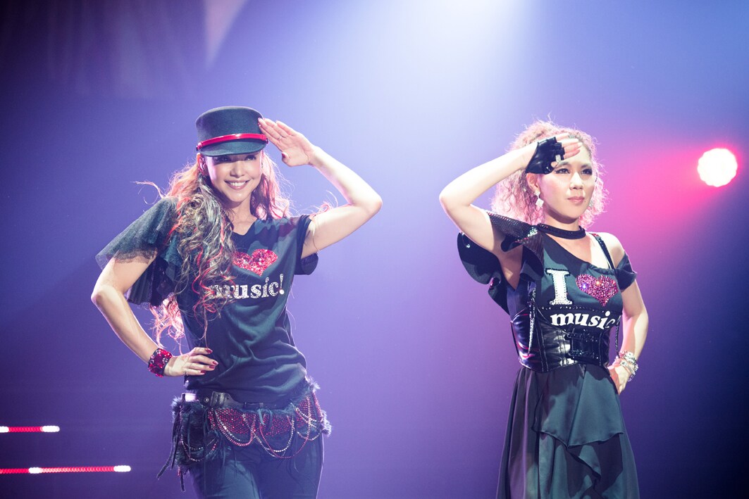 amuronamiewithdouble_live_0915