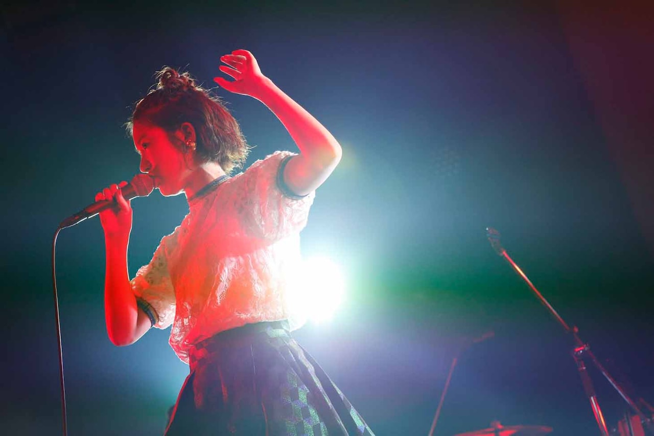 杏沙子がデビュー後初の東京ワンマンで“新曲パラダイス”、アルバムリリース告知も