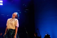 杏沙子「花火の魔法にかかる夜」東京・TSUTAYA O-EAST公演の様子。（写真提供：ビクターエンタテインメント）