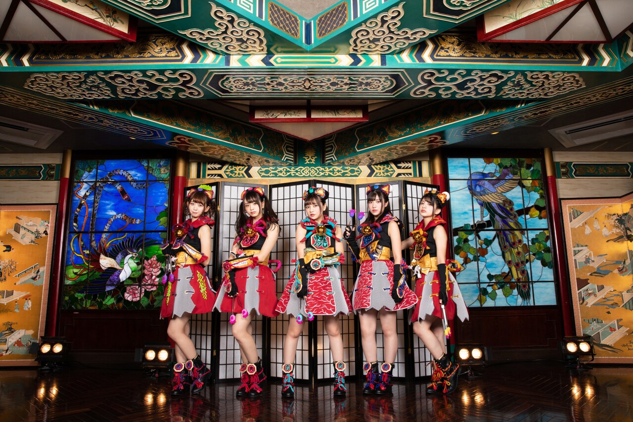 わーすた、みきとP提供の新曲MVで“肉奉行”目指す