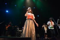 脇田もなり「2ndアルバム『AHEAD!』リリース・ツアー・ファイナル＆脇田もなりソロ2周年」アンコールの様子。