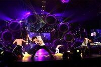 ゴールデンボンバー (c)テレビ朝日ドリームフェスティバル2018（撮影：岸田哲平）